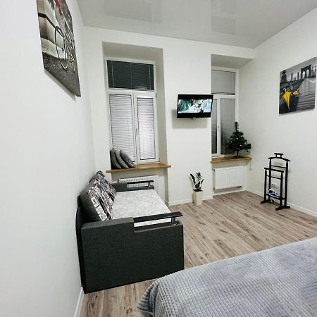 Transfer Apartament І.Franka 59 Leopoli Esterno foto