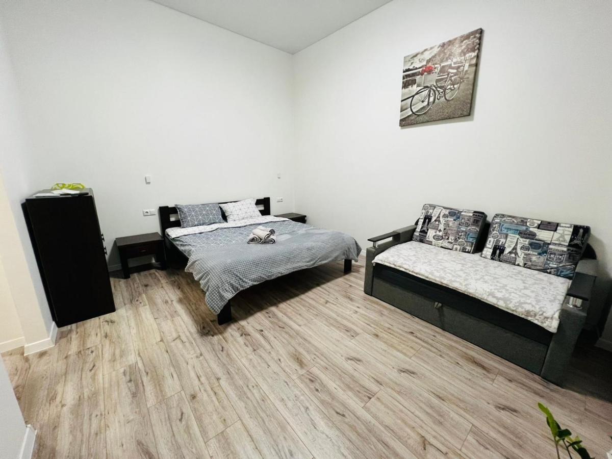 Transfer Apartament І.Franka 59 Leopoli Esterno foto