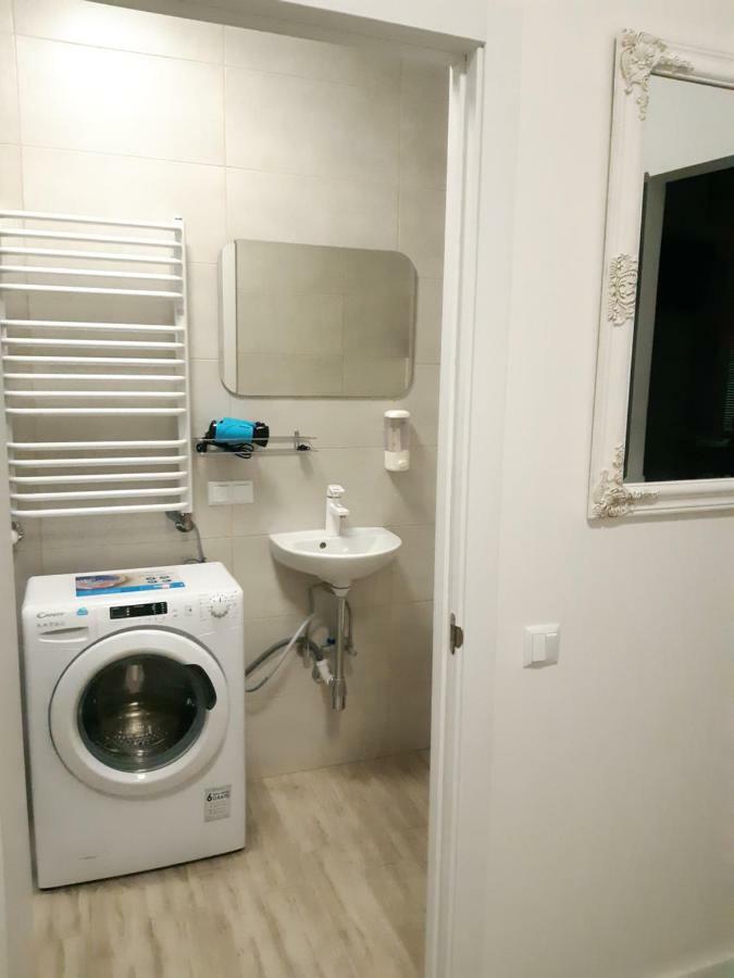 Transfer Apartament І.Franka 59 Leopoli Esterno foto