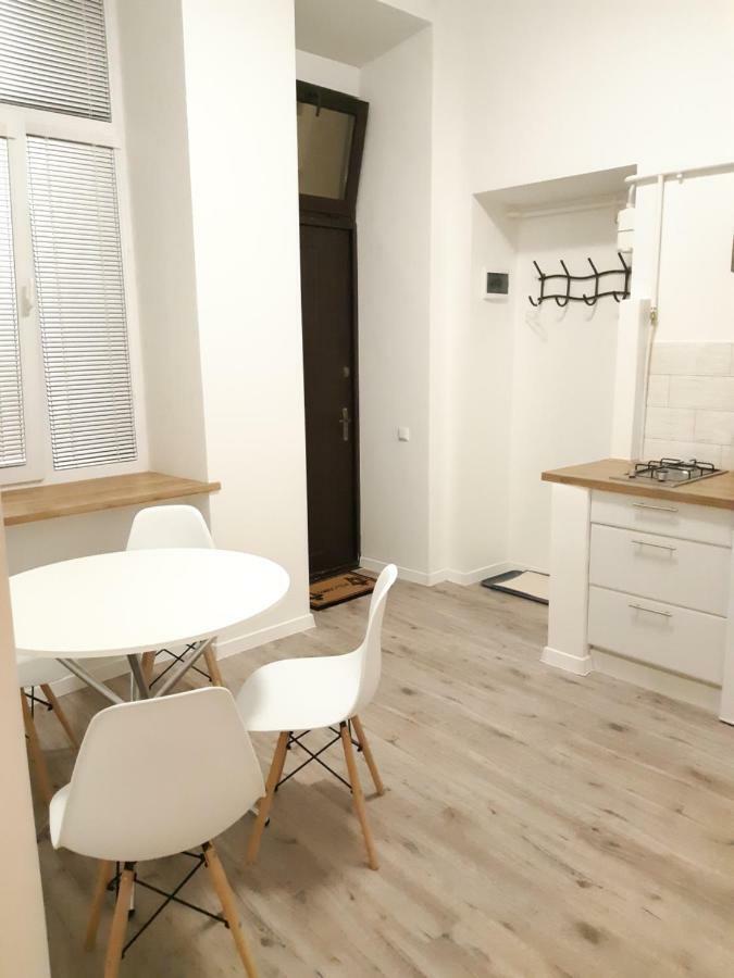 Transfer Apartament І.Franka 59 Leopoli Esterno foto