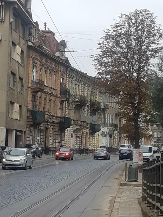 Transfer Apartament І.Franka 59 Leopoli Esterno foto