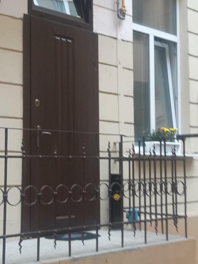 Transfer Apartament І.Franka 59 Leopoli Esterno foto