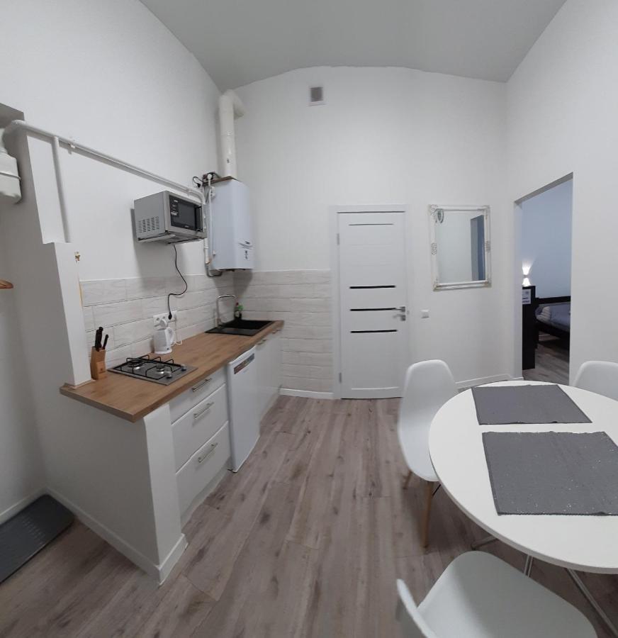 Transfer Apartament І.Franka 59 Leopoli Esterno foto